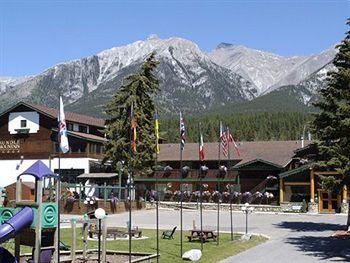 Lodge Rundle Mountain